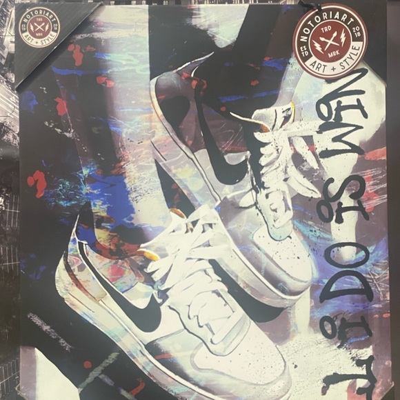 Wall Art 🖼️ - Picture 3 of 4